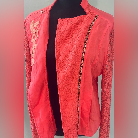 Daytrip Embroidered Lace Cardigan with Pockets - Picture 6 of 7